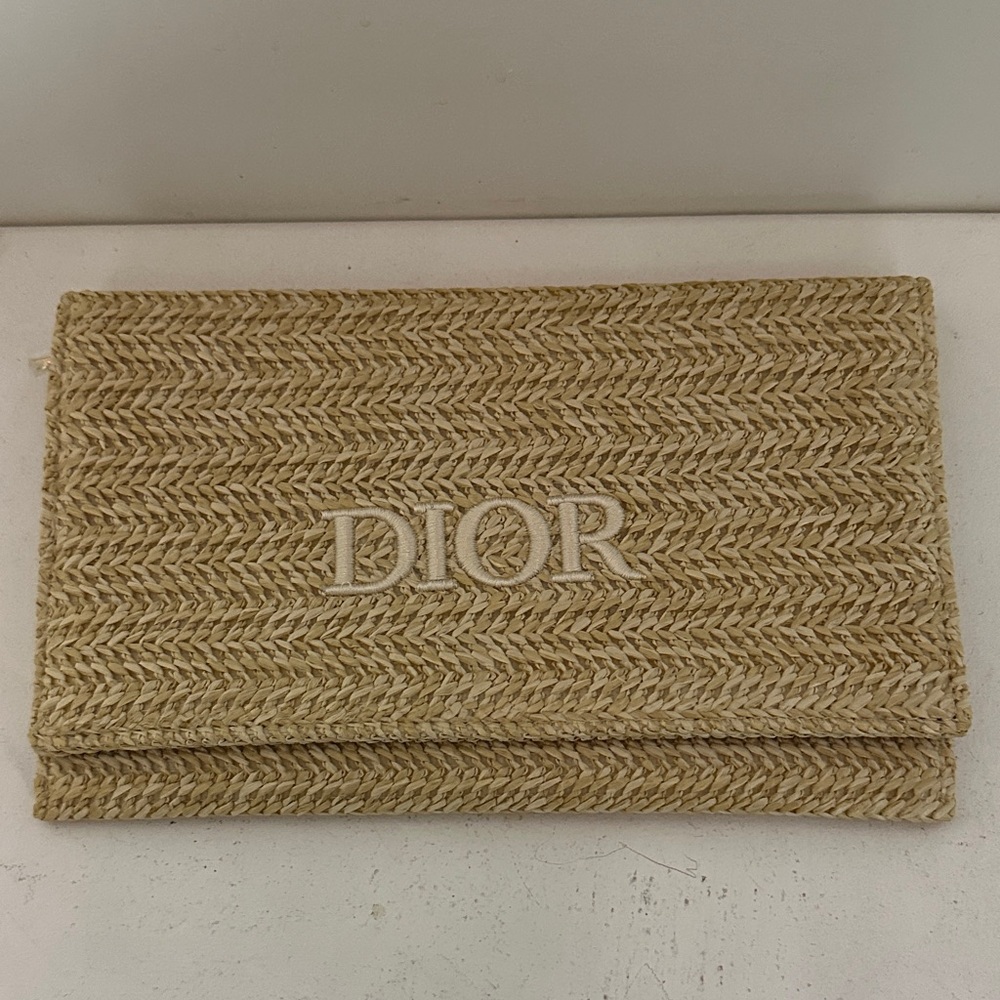 Dior Natural Beige Straw Clutch with White Logo - Picture 2 of 7